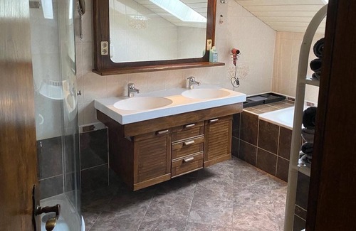 Stall Appartement | Vrbo Property