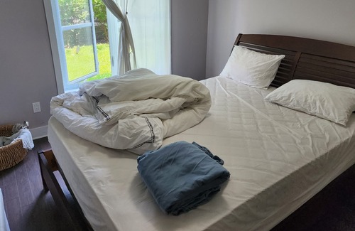 Pointe-aux-Trembles Maison | Vrbo Property