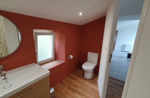 Bournezeau Appartement | Vrbo Property