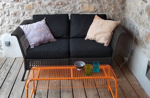 Ruoms Cottage | Gîte de Charme avec terrasse au coeur de Ruoms