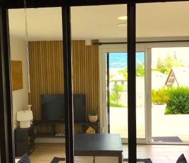 Sevrier Chalet De Ski | VUE LAC LODGES