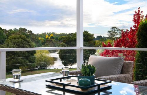 Daylesford Maison | Vue Lake Daylesford Villa- lakeside luxury