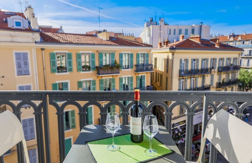 Jean-Medecin Appartement | VUE MAGENTA AP4188 by Riviera Holiday Homes