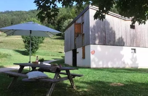 Lelex Appartement | VVF Club Essentiel Les Monts du Jura - 3 Pièces 7 Personnes Balcon - La Résidence