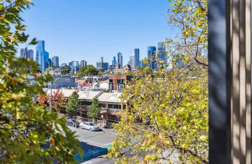 North Melbourne Appartement | Vyra at Arden Park - Minutes to Dining Shops and CBD