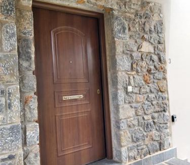 Vitina Maison | Vytina maisonette