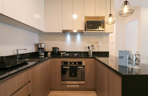 Petit Jean Ocharan Appartement | w* | Mesmerizing 2BR with Balcony in the Heart of Miraflores