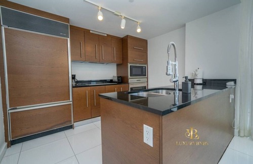 Downtown Miami Appartement | W Miami - LUXURY condo w/ Amazing Views