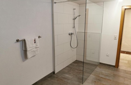 Vorderhornbach Appartement | W2 Großzügige Wohnung in ruhiger Lage