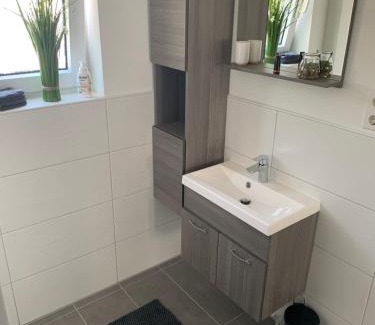 Bueckeburg Appartement | W2 Kontaktloser 24h CHECK IN, kostenloses W-Lan, Küche, Parkplatz