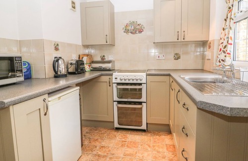 Bourton Cottage | Wadham Cottage, BOURTON-SUR-L'EAU