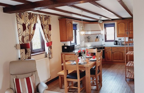 Garthmyl Cottage | WAGGONERS COTTAGE, familial et convivial à Garthmyl, Ref 983918