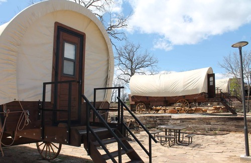 Bridgeport Maison | Wagon 3 - Charming West Wagon Getaway | Modern Comfort & Rustic Vibes