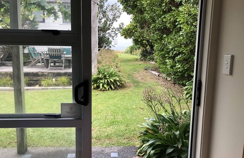 Waihi Beach Maison | Waihi Beach - Beach Front Bach