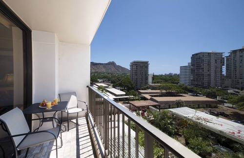 Diamond Head - Kapahulu - St. Louis Copropriété | 8ème étage Waikiki Sunset | Près de la plage | Parking et WiFi