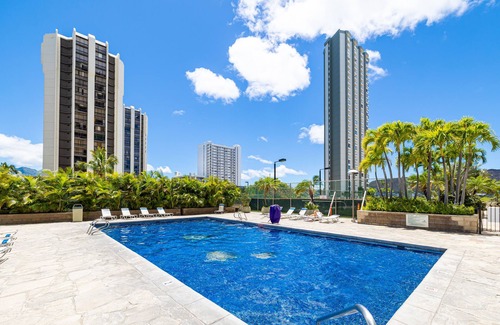 Diamond Head - Kapahulu - St. Louis Copropriété | 8ème étage Waikiki Sunset | Près de la plage | Parking et WiFi