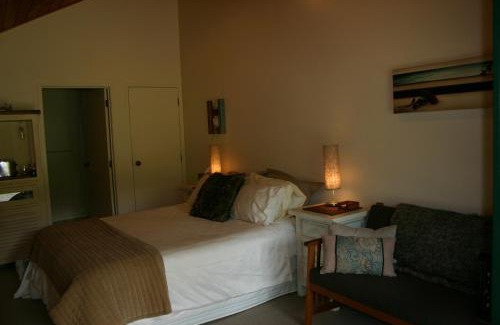 Kaimarama Cabine | Wairua Lodge - Rainforest River Retreat