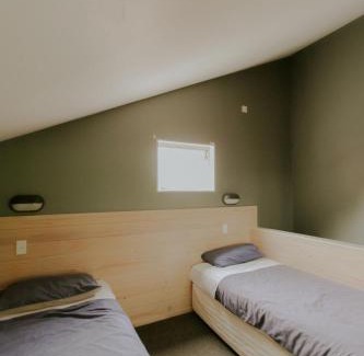 Waitomo Caves Hôtel | Waitomo Village Chalets home of Kiwipaka