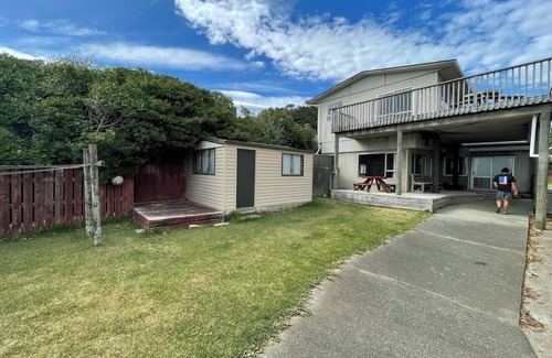 Castlepoint Maison | Waiwhare On The Beach (beachfront property with direct beach access)