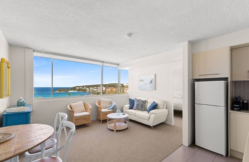 Manly Appartement | Wake Up to the Ocean: 1-Bed with Pool & Views