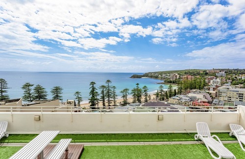 Manly Appartement | Wake Up to the Ocean: 1-Bed with Pool & Views