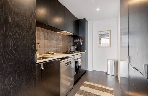 South Yarra Appartement | Wake Up to Views, Pool & the South Yarra Lifestyle