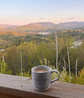 Campton Maison | Waking up in the Mountains