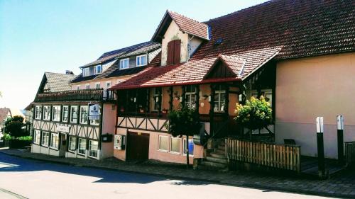 Landau Hôtel | Waldecker Taverne