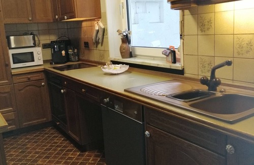 Schonbrunn Maison | "WALDESRUH" 2 apartments in one house 30km to Heidelberg, 9 pers. possible