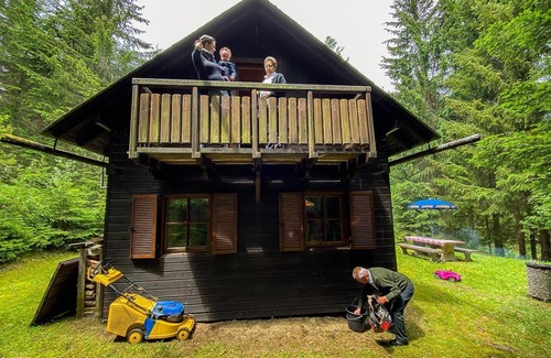 Zeutschach Maison | Waldhaus zu Graslupp - vacation home, bathroom, WC