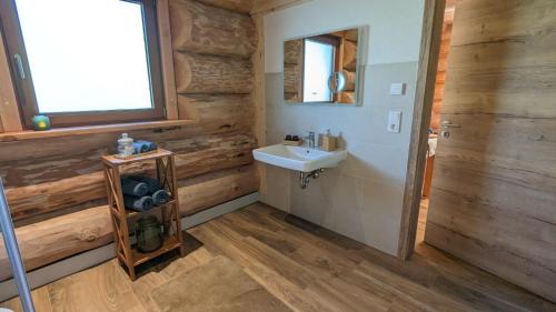 Neuhutten Appartement | Waldzeit Lodge - Ferienwohnung Fuchs