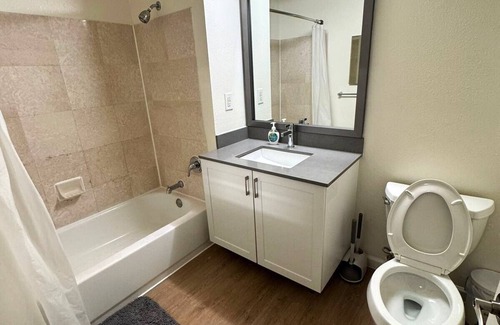 Hudson Exchange Appartement | Walk 3 min to Path station 1 bd one stop Manhattan in New Jersey