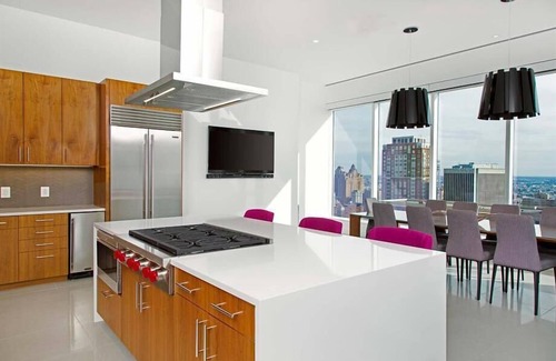 Center City West Appartement | Walk 6 mins to The Shops | Grill, Fireplace & Heating