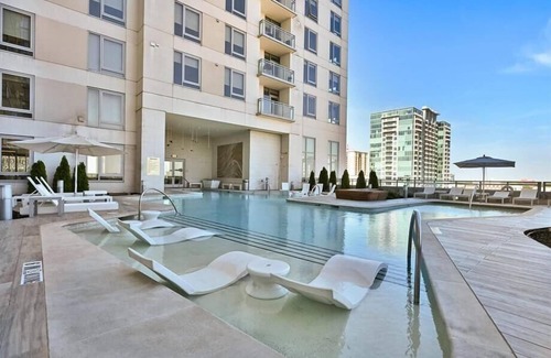 Garden Hills Appartement | Walk 8mins to Buckhead Village| 2BR nr HJ Airport