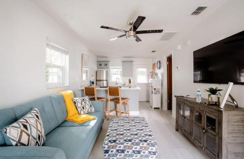 New Port Richey Appartement | Walk Everywhere! 1-bedroom Gem In Downtown Hub