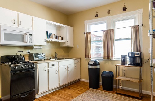 Buffalo Appartement | ☀️ Walk Score 90 ☀️ Spectrum TV HBO ☀️ Comfy Beds