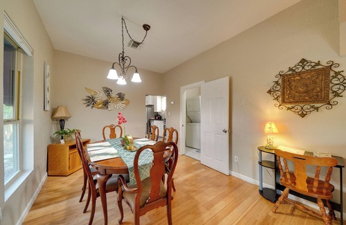 Near East Side Maison | Walk to Alamodome! Central San Antonio Home
