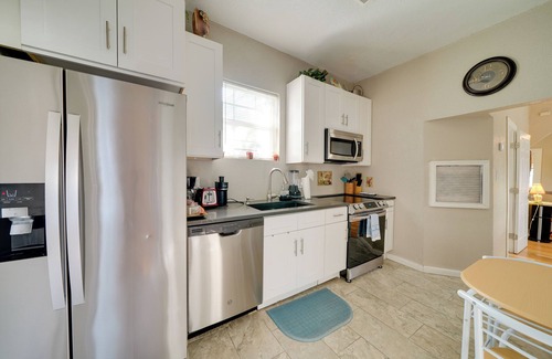 Near East Side Maison | Walk to Alamodome! Central San Antonio Home