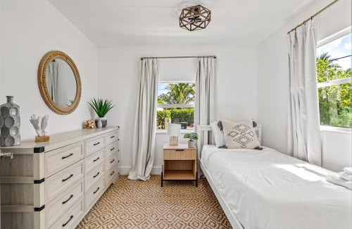Delray Beach Maison | Walk to Atlantic Hot Tub Recently Renovated