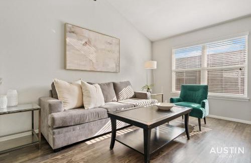 Zilker Appartement | Walk to Barton Springs Spacious Apt Backyard