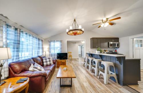 Edinboro Maison | Walk to Beach and Lake Idyllic Escape in Edinboro!
