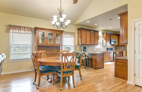 Gilchrist Maison | Walk to Beach Bayfront Gilchrist Getaway!