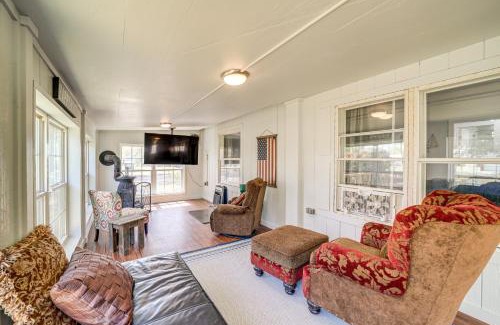 Longtown Maison | Walk to Beach Eufaula Fishermans Delight Home