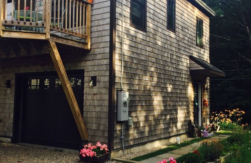Biddeford Maison | Promenade à la plage, quartier calme, chien amical