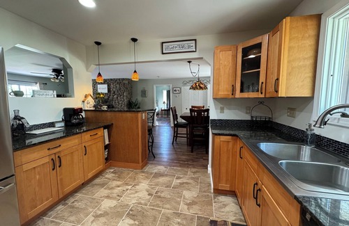 Chautauqua Maison | Walk to CHQ! Enjoyable 2-bedroom house in Mayville