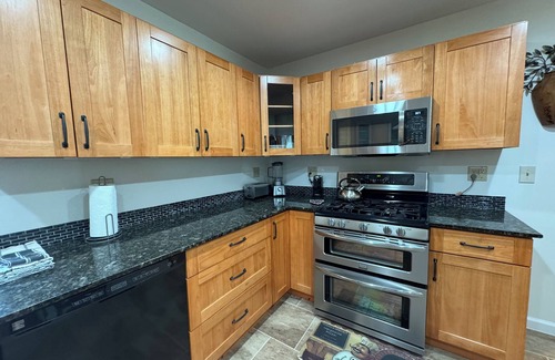 Chautauqua Maison | Walk to CHQ! Enjoyable 2-bedroom house in Mayville