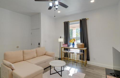 South Louisville Maison | Walk to Churchill Downs Central Louisville Home!