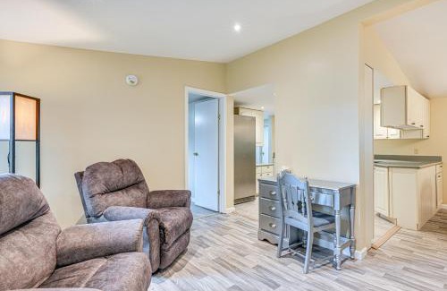 Nottawa Maison | Walk to Coldwater Lake Peaceful Weidman Retreat