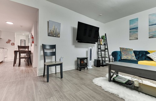 Albany Appartement | Walk to Downtown Albany: Ten Broeck Triangle Apt!