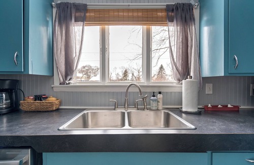 Prescott Maison | Walk to Downtown Prescott Shops, Dining and Riverfront at Cardinal Cottage